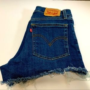 Levi’s classic stretch high rise short